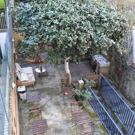 Hostel Alma *